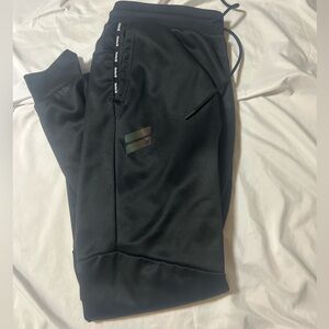 Hurley Men's Black Joggers Logo  Size Large